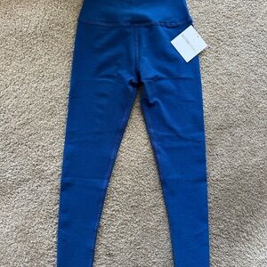 NWT Beyond Yoga Vibrant Blue Leggings, Size Small